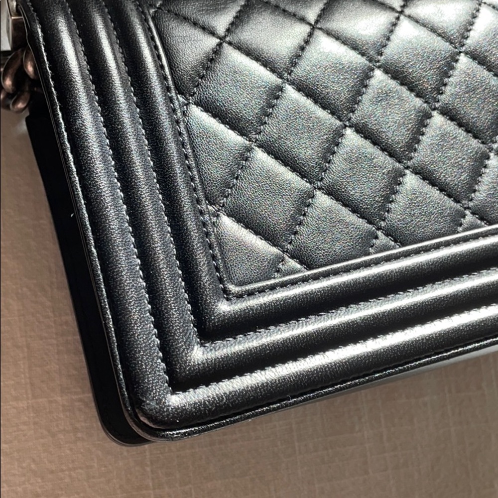 ***SOLD*** Chanel Small Boy Lambskin - Picture 6 of 13